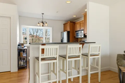 $499,000 | 1039 Islington Street, Unit 4, Portsmouth, NH 03801