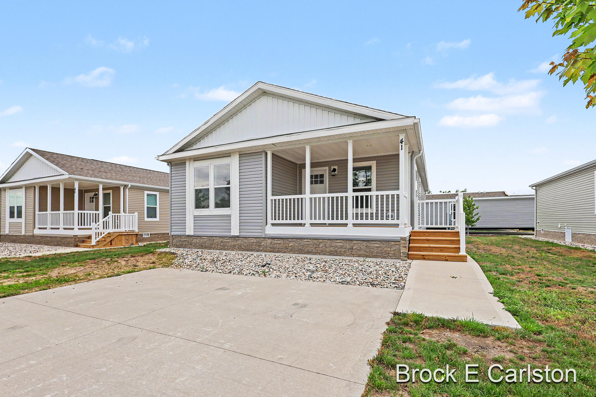1283 East Ellis Road, Unit 41 Muskegon, MI 49441 - Photo 2 of 16 QJ1A9306