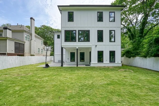 $1,895,000 | 2804 Skyland Drive Northeast, Brookhaven, GA 30319