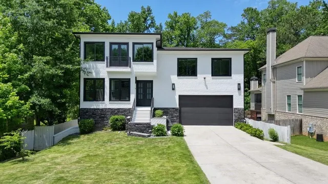 $1,895,000 | 2804 Skyland Drive Northeast, Brookhaven, GA 30319