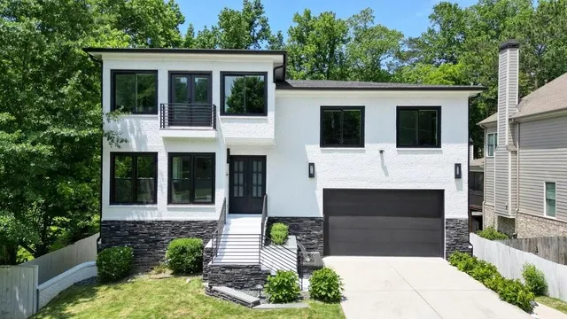 $1,895,000 | 2804 Skyland Drive Northeast, Brookhaven, GA 30319