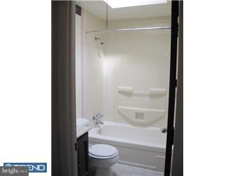 11708 Corry Road Philadelphia, PA 19154 - Photo 10 of 12 Bathroom