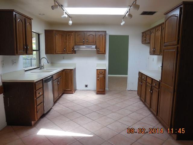 8240 Hidden Pines Road Fort Pierce, FL 34945 - Photo 4 of 14 Kitchen