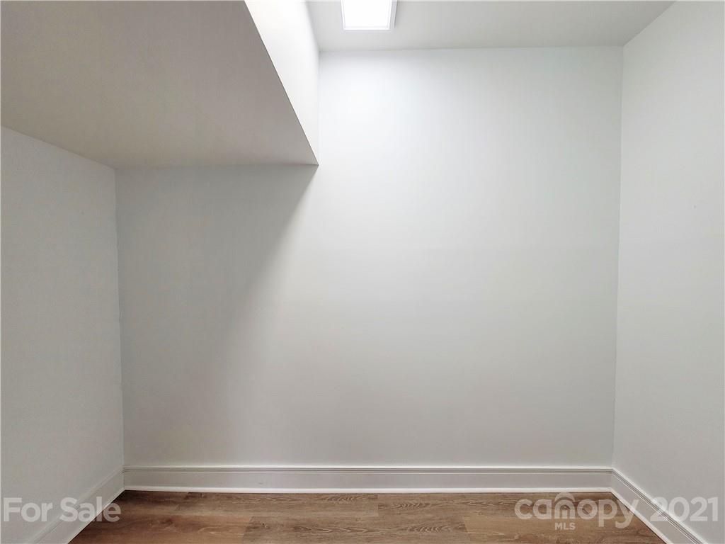 11600 Idlewild Road Matthews, NC 28105 - Photo 22 of 48 a view of a small space
