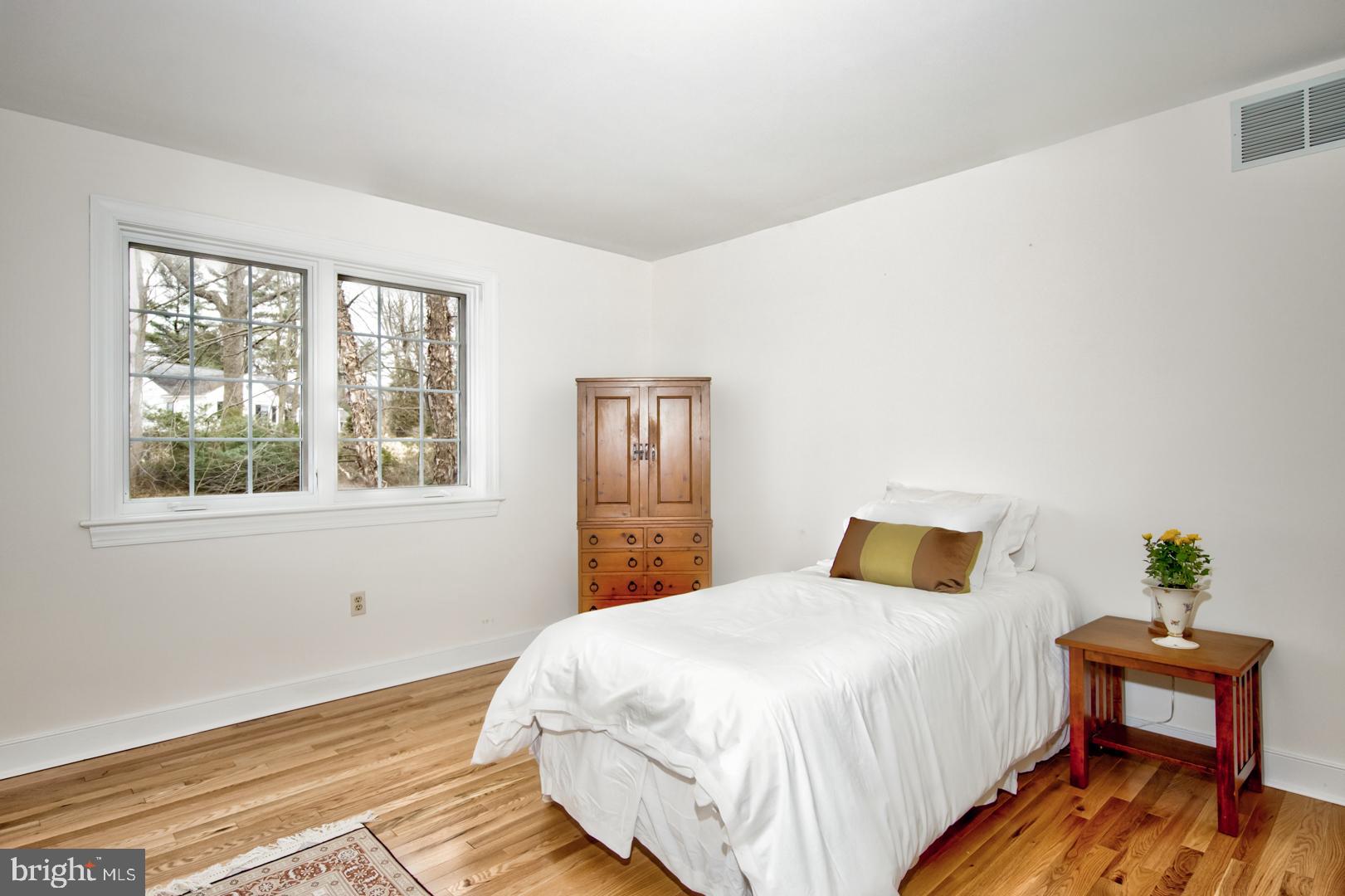 985 South Waterloo Road Devon, PA 19333 - Photo 49 of 64 The 4th bedroom