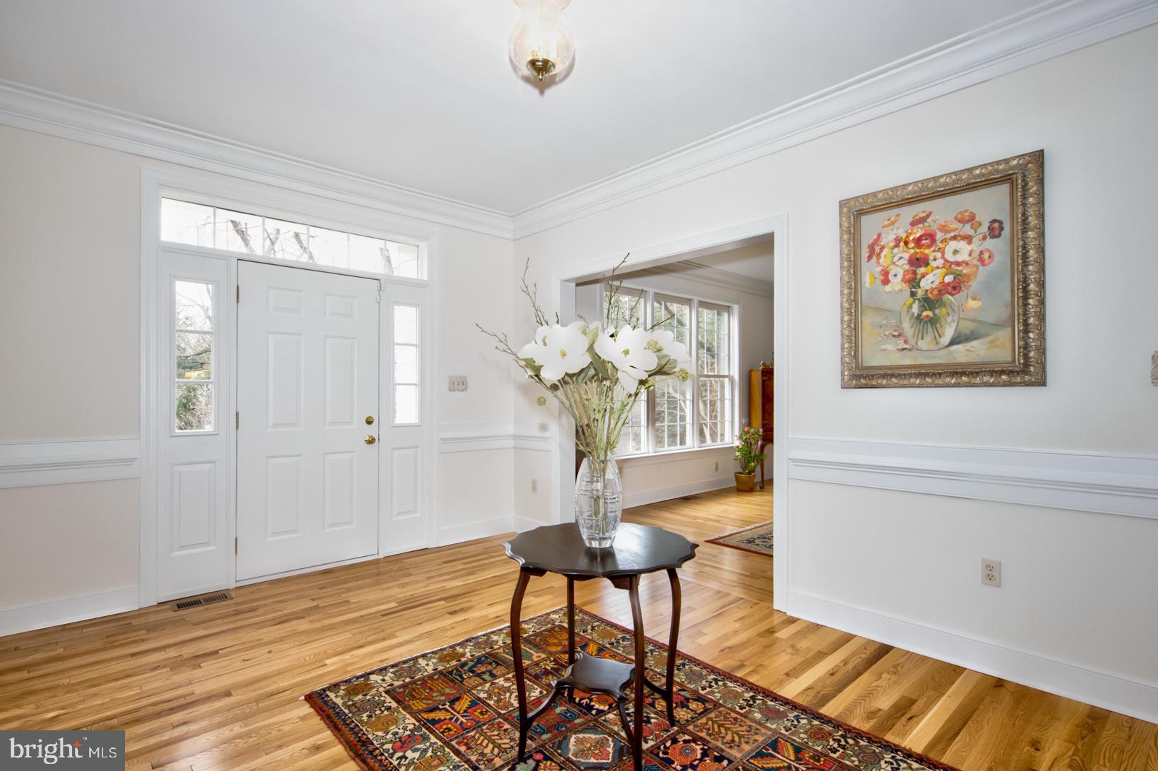 985 South Waterloo Road Devon, PA 19333 - Photo 6 of 64 The Foyer