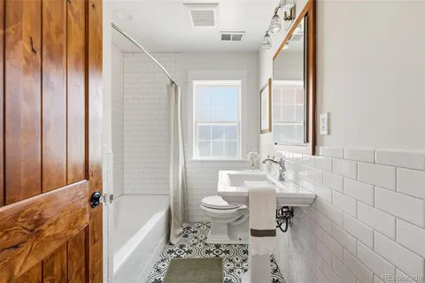 $799,000 | 2350 South Ogden Street, Denver, CO 80210