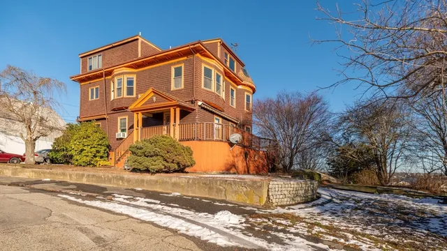 $1,059,999 | 5 Marshfield Street, Gloucester, MA 01930