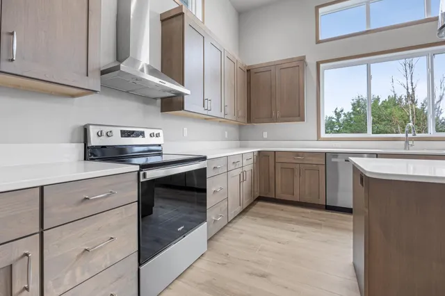 $523,500 | 973 61st Avenue Southwest, West Fargo, ND 58078