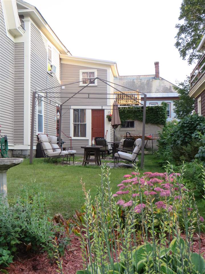 81 Appleton Street Manchester, NH 03104 - Photo 16 of 38