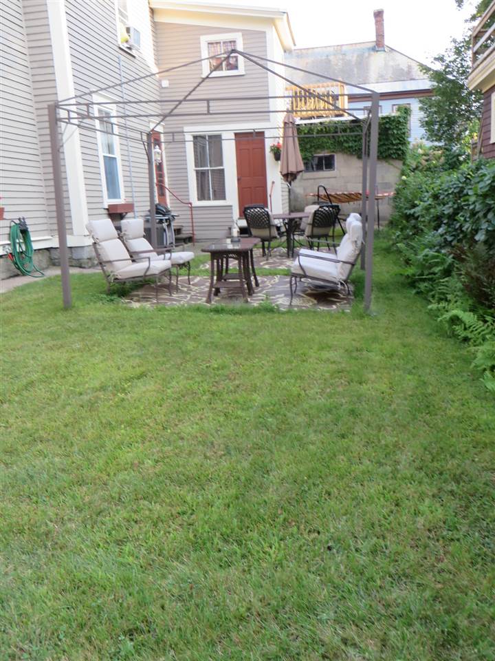 81 Appleton Street Manchester, NH 03104 - Photo 38 of 38