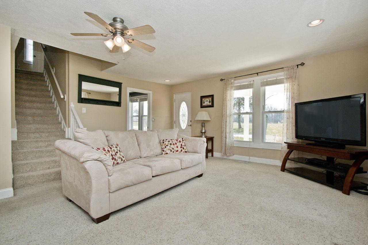 184 Moss Road Westerville, OH 43082 - Photo 4 of 36 Gallery Image 4