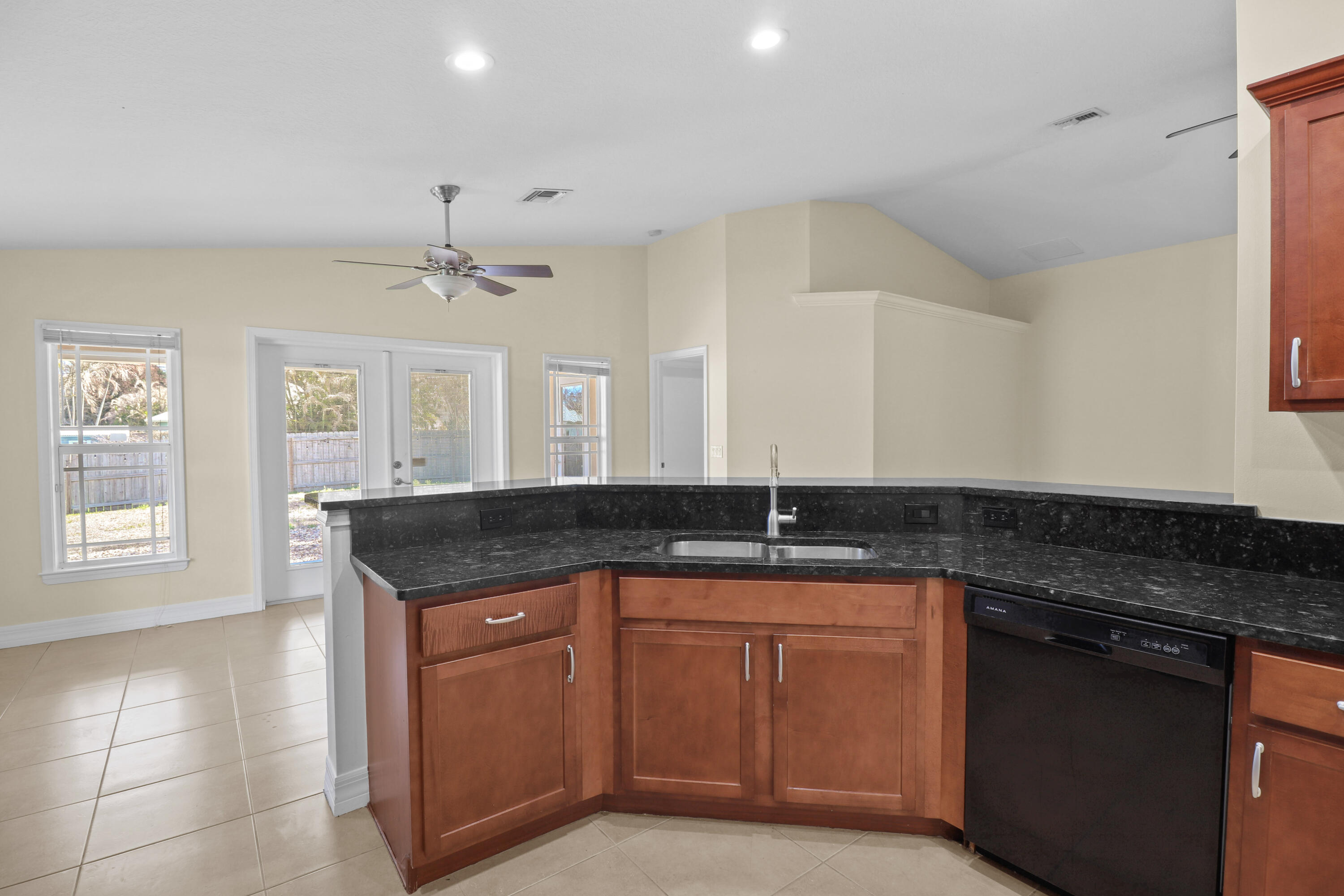 5029 Southeast Jack Avenue Stuart, FL 34997 - Photo 12 of 27 13-IMG_8407