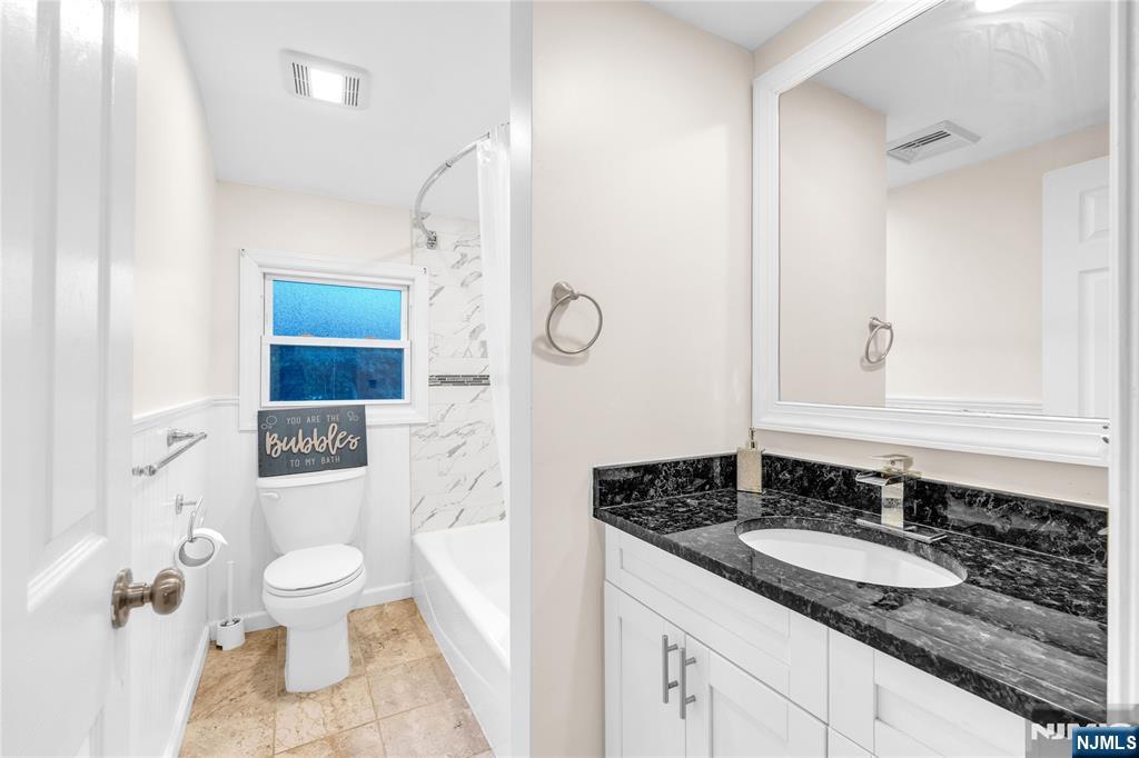 80 East Century Road, Unit 2 Paramus, NJ 07652 - Photo 7 of 12