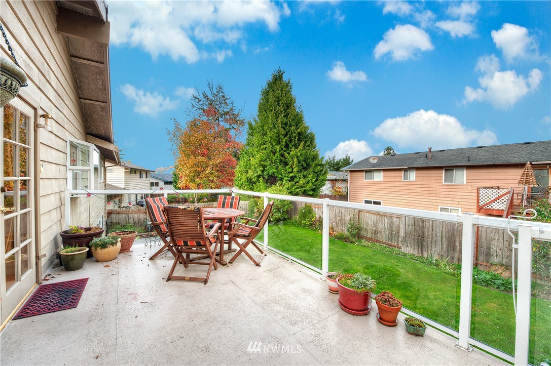1012 South 30th Court Renton, WA 98055 - Photo 22 of 25