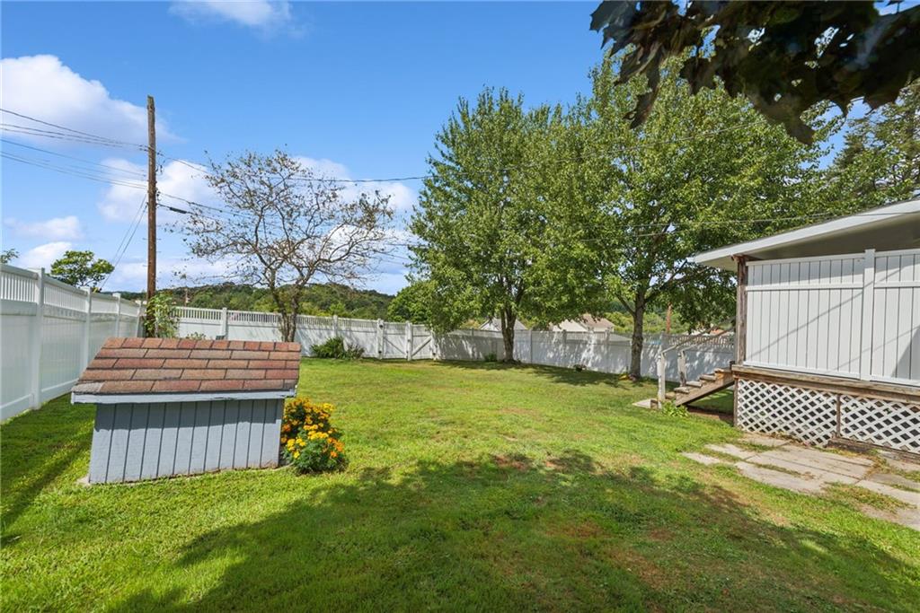 310 Bungalow Road New Alexandria, PA 15670 - Photo 25 of 30 a view of a park with large trees