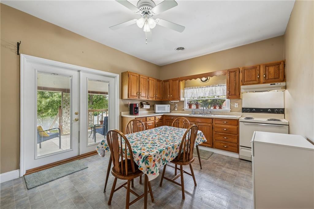 310 Bungalow Road New Alexandria, PA 15670 - Photo 10 of 30 a dining room with furniture and window