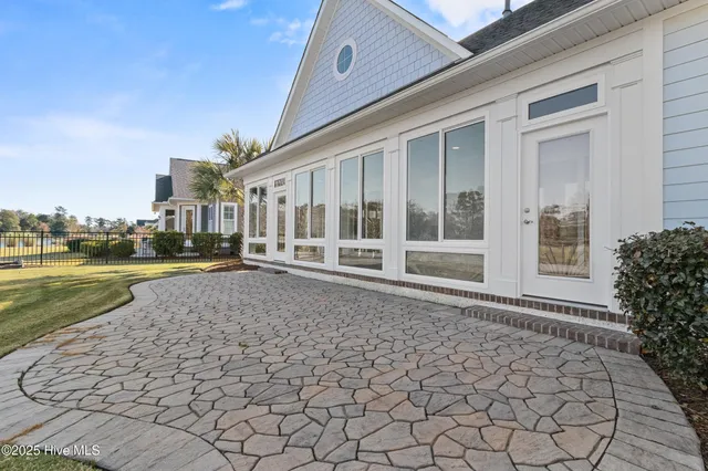 $999,950 | 2112 Cokesbury Court, Leland, NC 28451