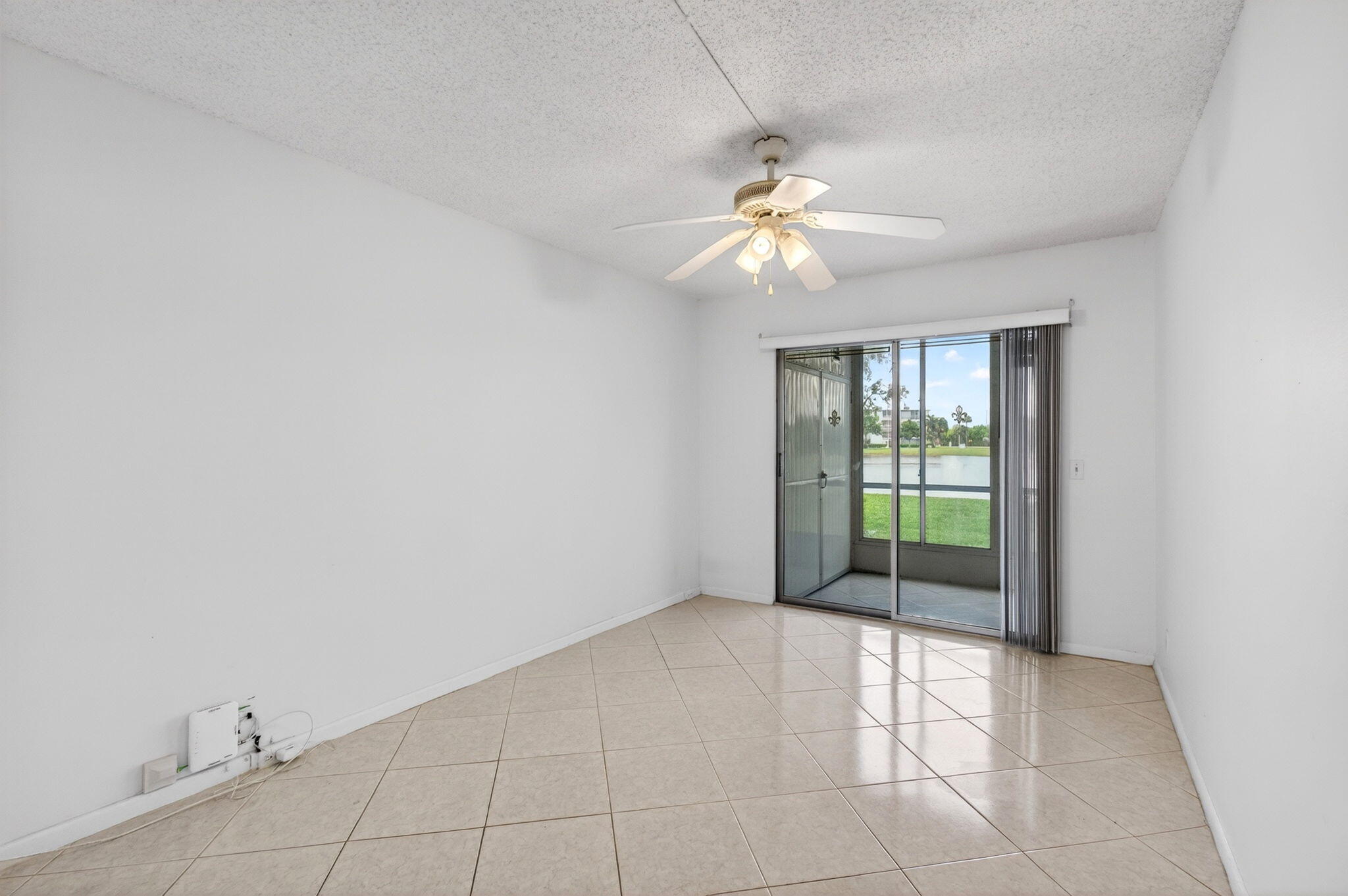 1009 Hythe A Boca Raton, FL 33434 - Photo 10 of 79 30-web-or-mls-DSC_3934