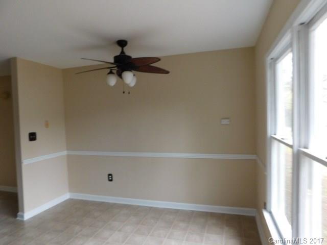 10307 Rockwood Road Charlotte, NC 28215 - Photo 6 of 10