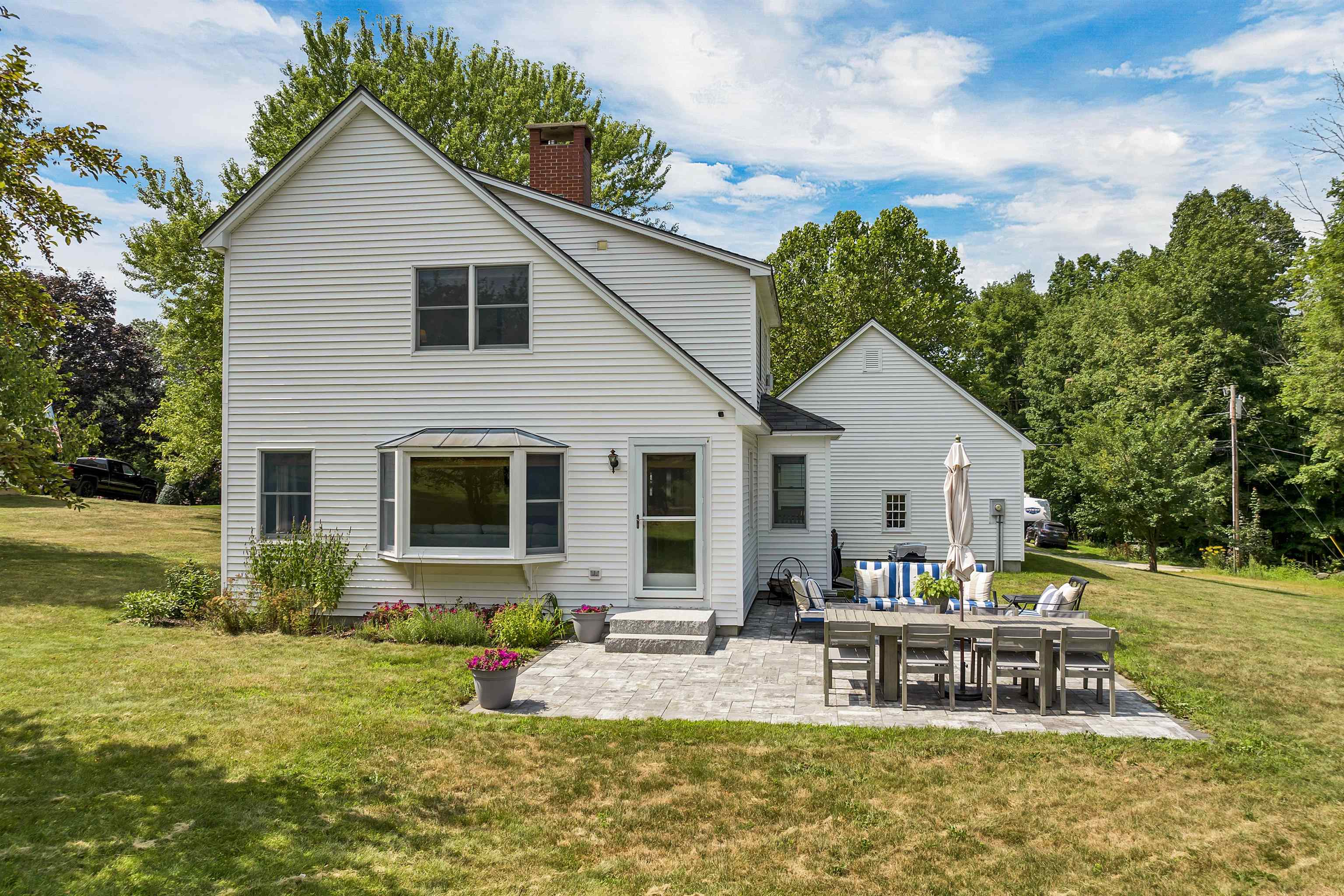 7 Edgewood Terrace Wolfeboro, NH 03894 - Photo 4 of 47