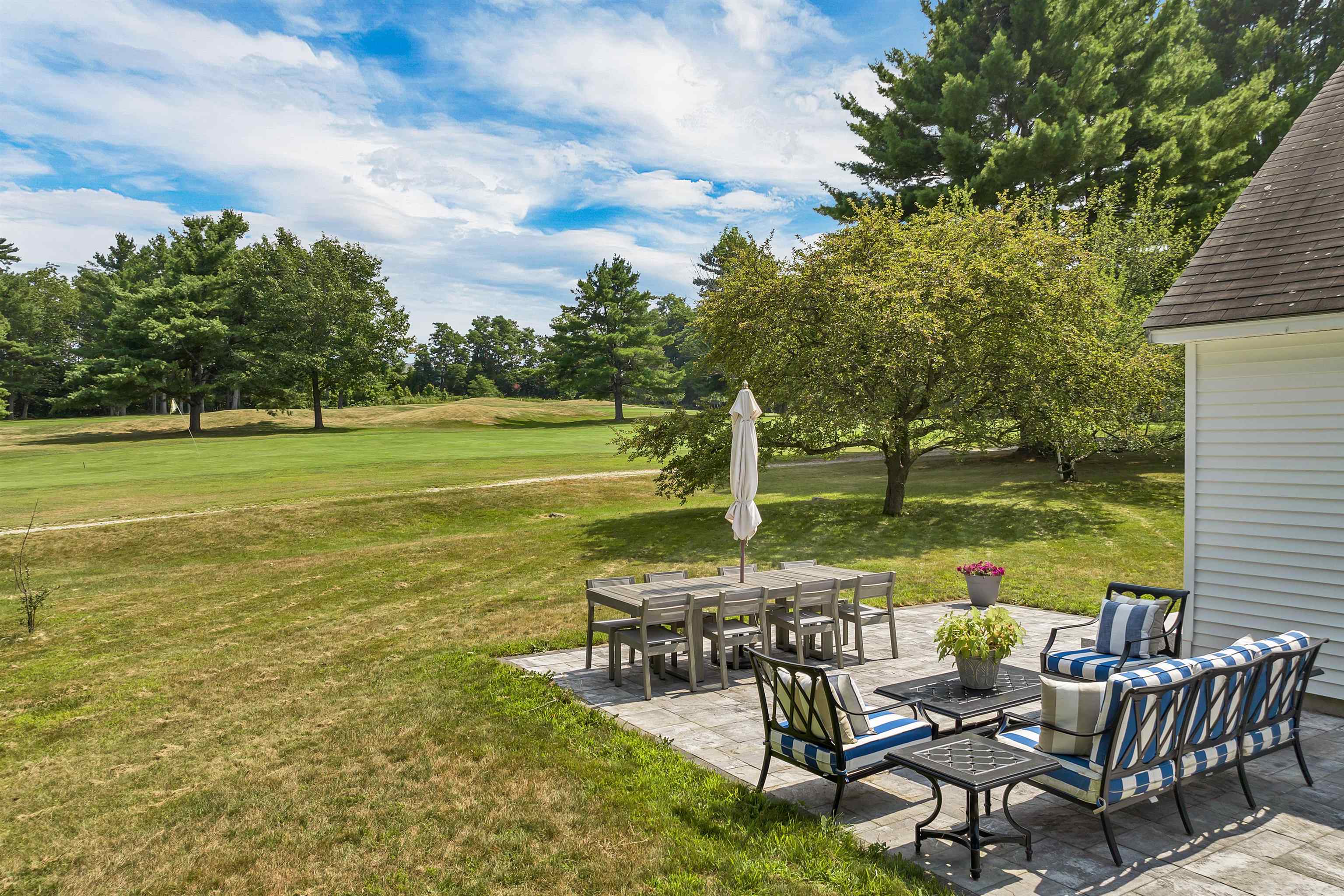 7 Edgewood Terrace Wolfeboro, NH 03894 - Photo 8 of 47