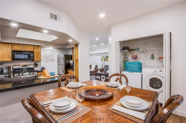 $2,350 | Undisclosed Address, Las Vegas, NV 89145