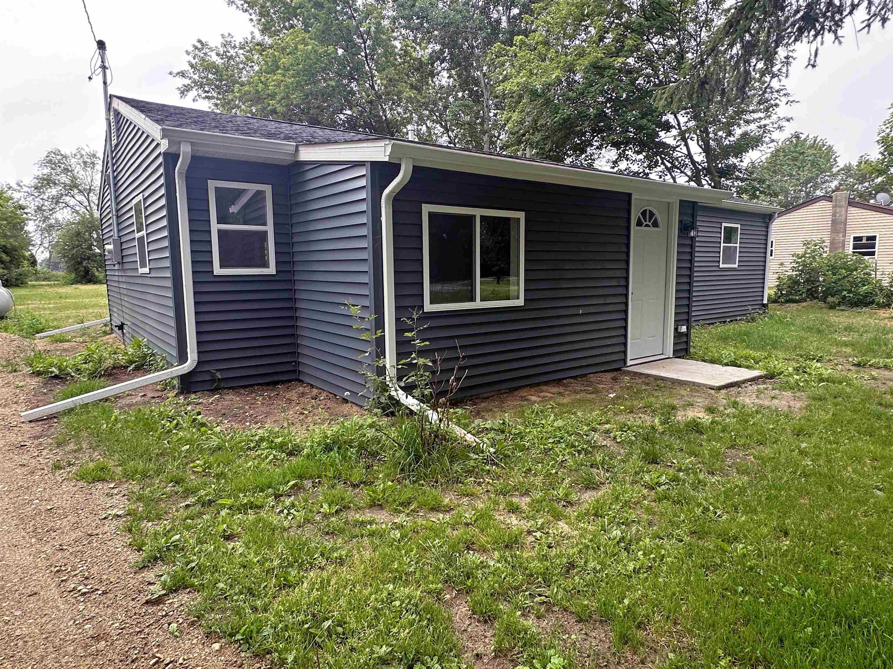 8769 Barnes Road Millington, MI 48746 - Photo 2 of 28