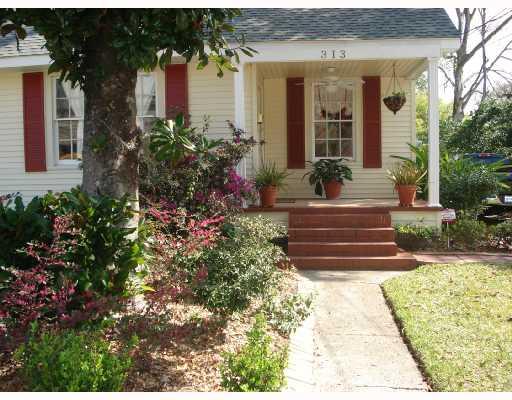 313 Haring Road Metairie, LA 70001 - Photo 8 of 8 Gallery Image 8