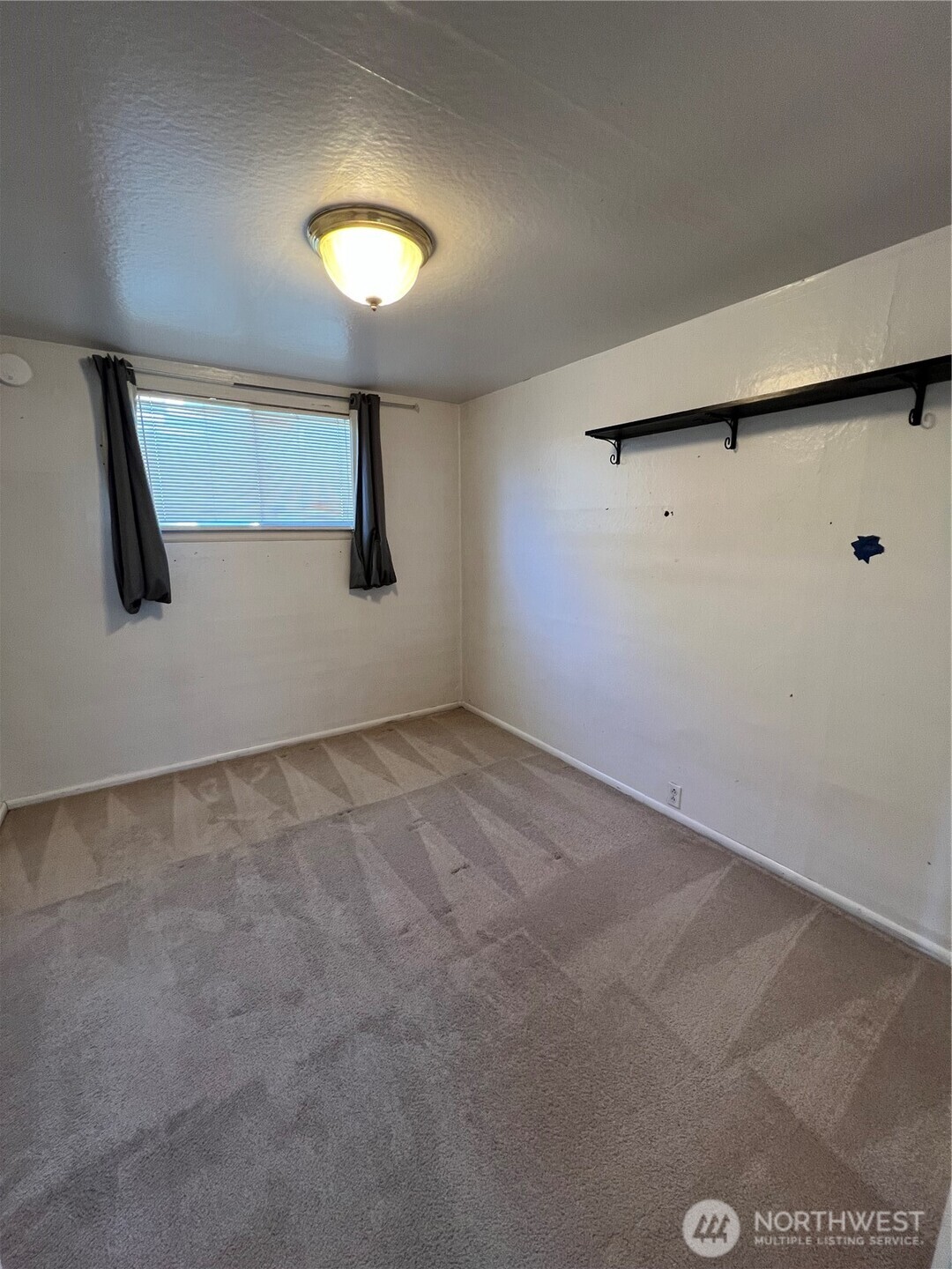 2219 Rockefeller Avenue Everett, WA 98201 - Photo 13 of 25