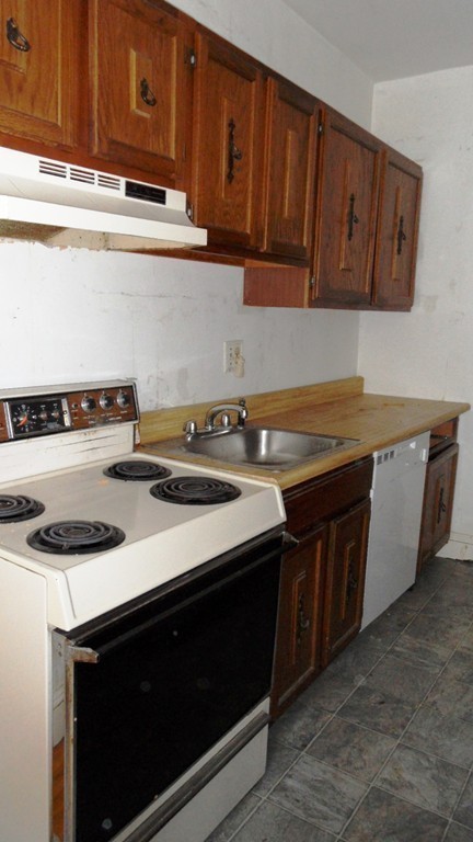 48 Strathmore Road, Unit 34 Boston, MA 02135 - Photo 14 of 22