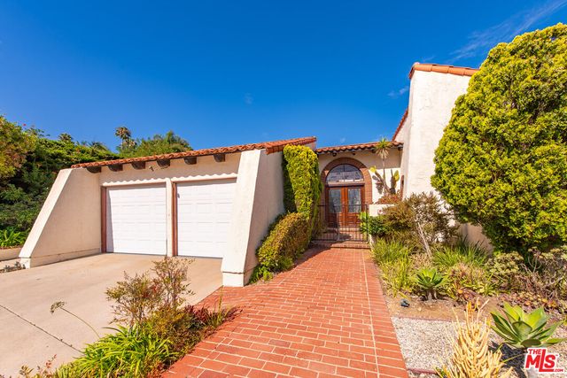 $9,000 | 3636 Malibu Country Drive, Malibu, CA 90265