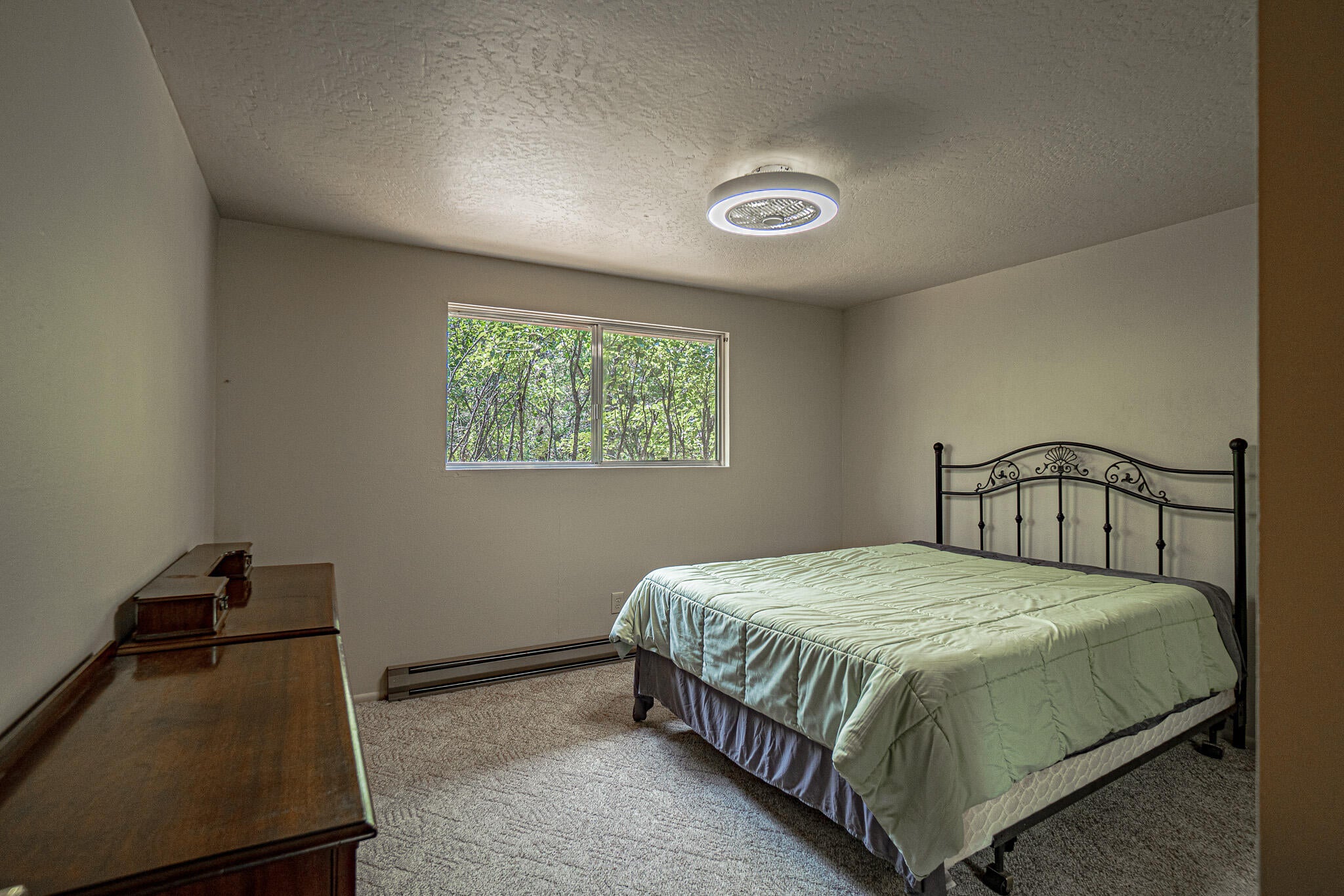 255 China Gulch Road Jacksonville, OR 97530 - Photo 14 of 47 Bedroom #1