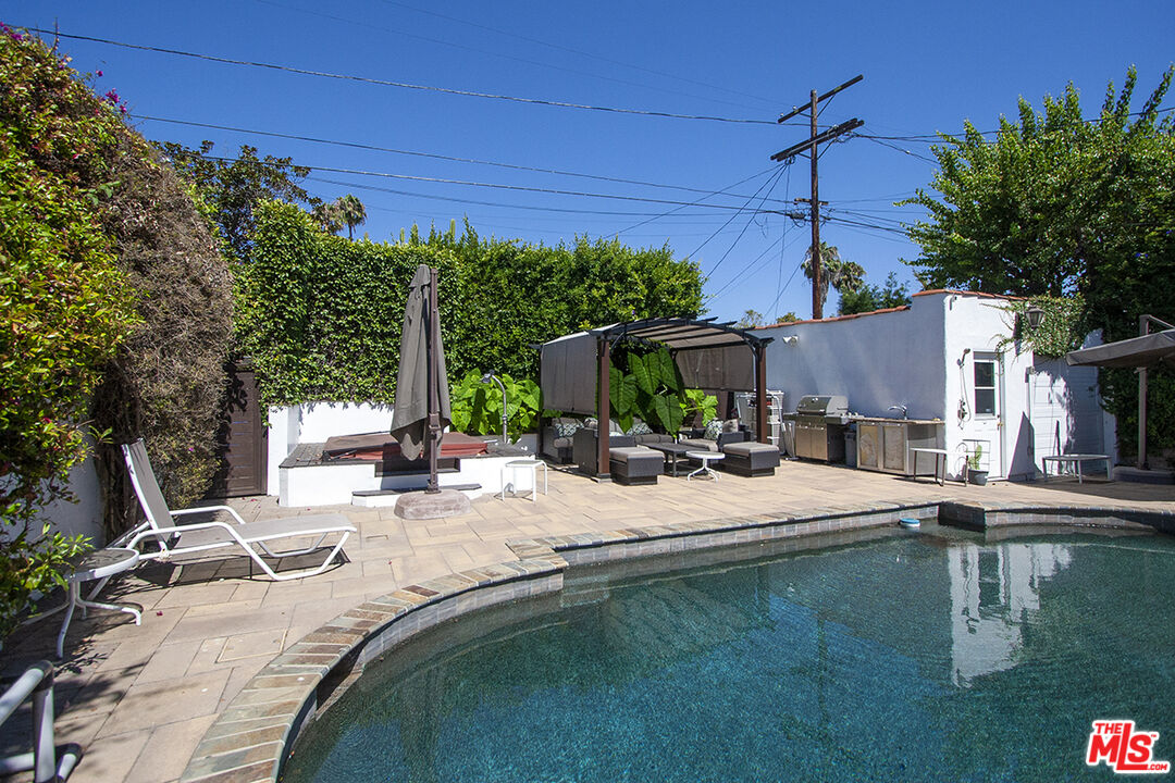 1173 South Point View Street Los Angeles, CA 90035 - Photo 18 of 18