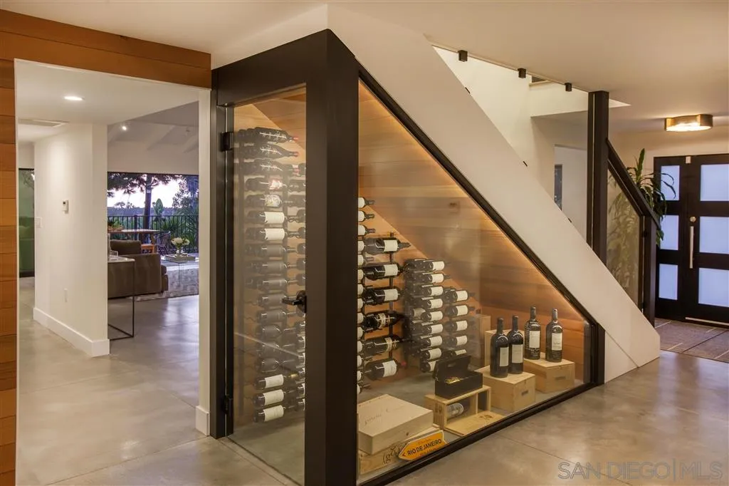 502 South Rios Avenue Solana Beach, CA 92075 - Photo 18 of 25 Gallery Image 18