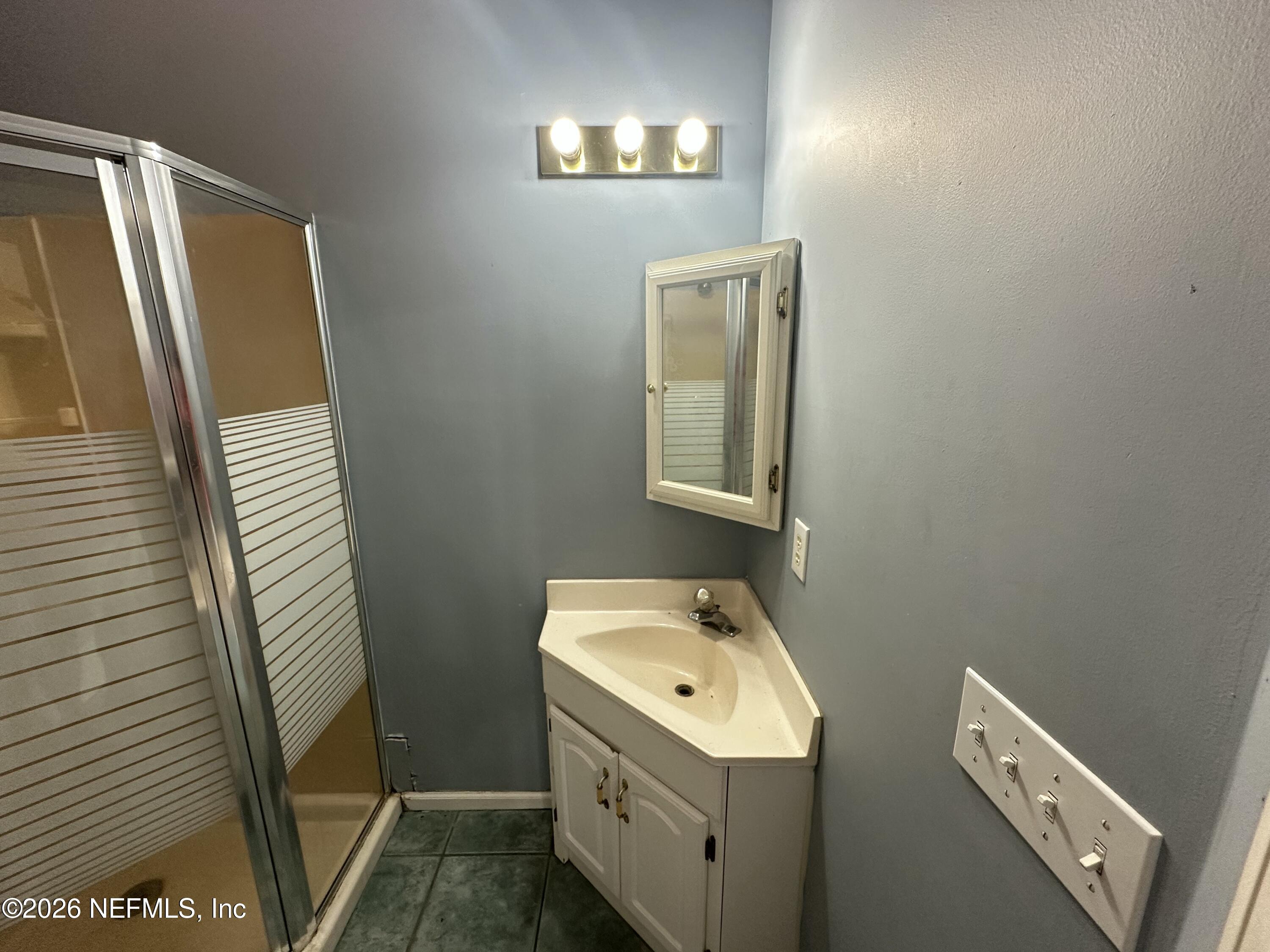 6456 Jack Wright Island Road St. Augustine, FL 32092 - Photo 32 of 44 Apartment Bathroom