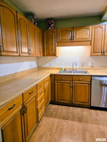 $97,500 | 1624 North 5th Street, Springfield, IL 62702