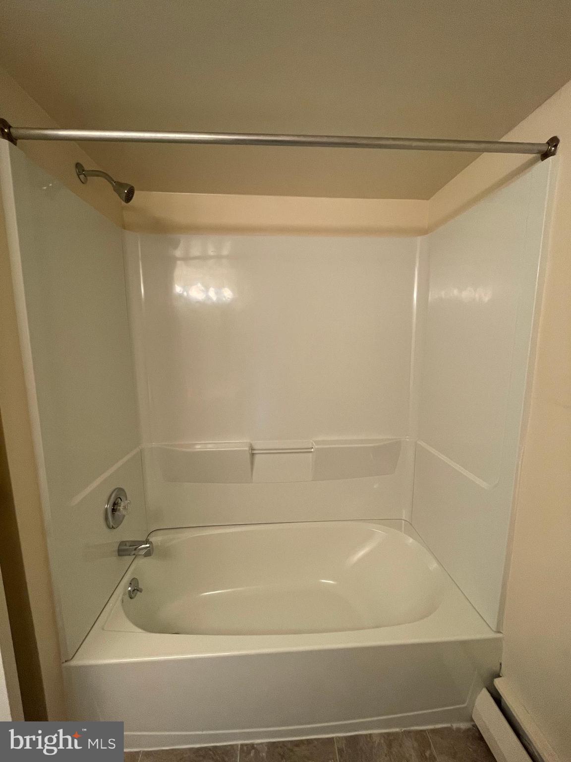 733 Naamans Road, Unit 15E Claymont, DE 19703 - Photo 5 of 8 Bathroom