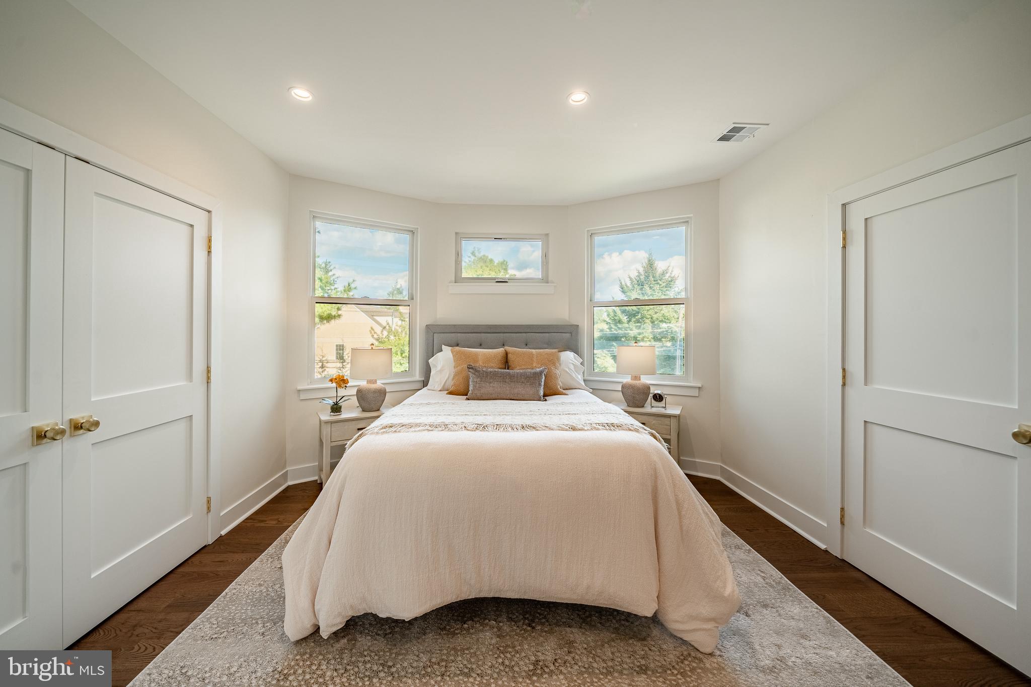 101 Grandview Road Ardmore, PA 19003 - Photo 33 of 55 a bedroom with a bed and a window