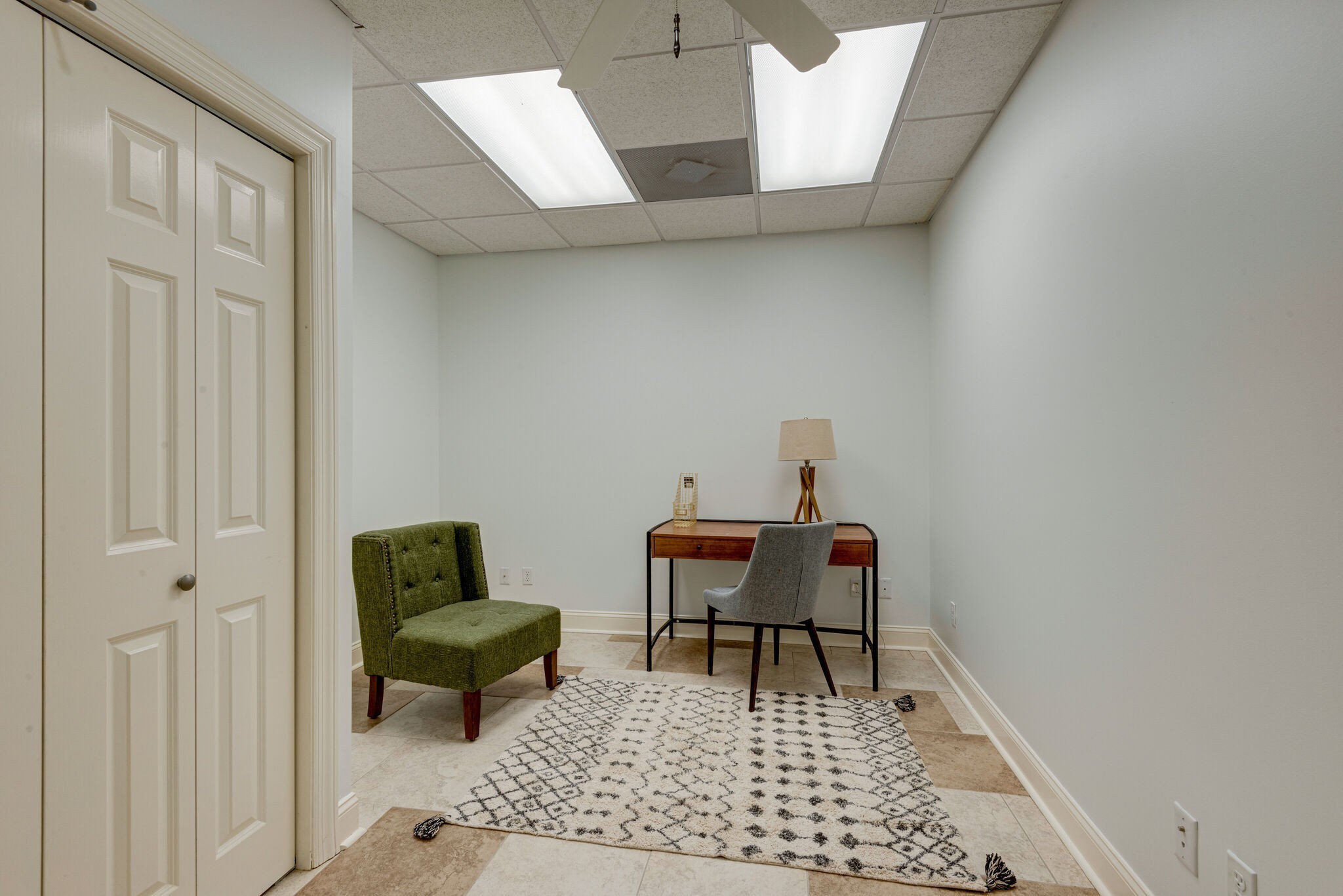 1288 2 Mile Road Burns, TN 37029 - Photo 41 of 70 a living room with furniture and a rug