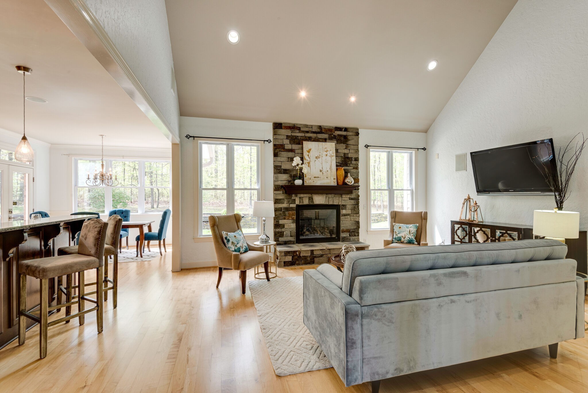 1288 2 Mile Road Burns, TN 37029 - Photo 7 of 70 a living room with furniture and a flat screen tv