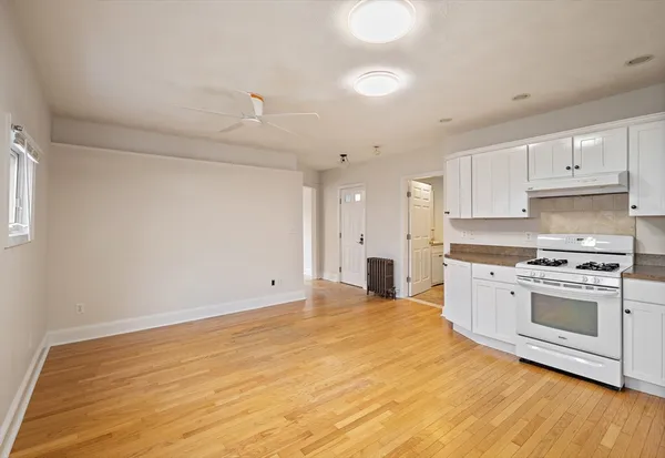 $2,400 | 97 Winthrop Shore Drive, Unit 1R, Winthrop, MA 02152