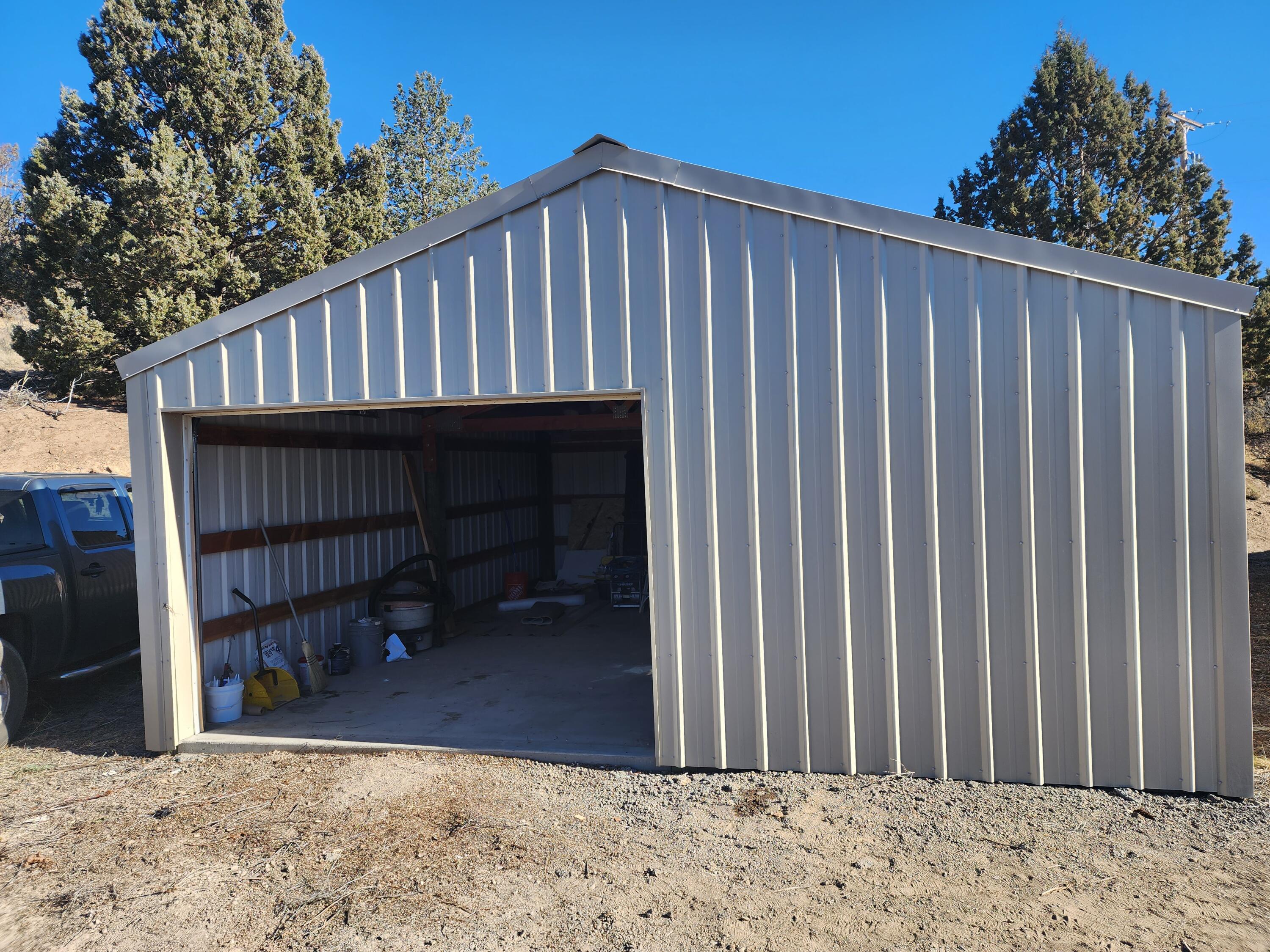 33687 Drews Road Chiloquin, OR 97624 - Photo 7 of 35 20231030_105903