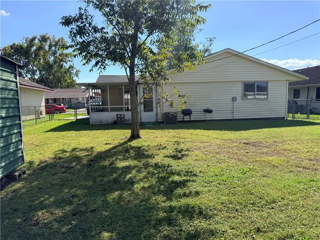 $1,600 | 176 Elaine Drive, Avondale, LA 70094