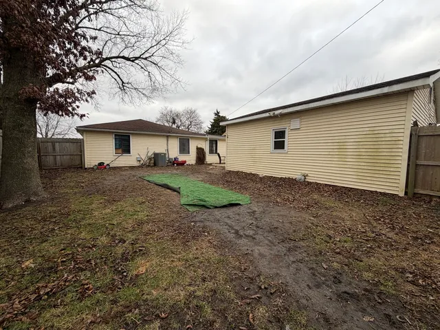$185,000 | 707 North Church Street, Thomasboro, IL 61878