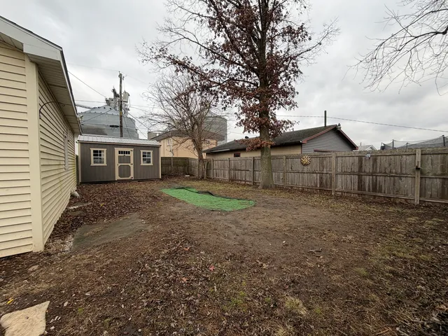 $185,000 | 707 North Church Street, Thomasboro, IL 61878