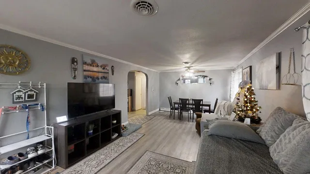 $185,000 | 707 North Church Street, Thomasboro, IL 61878