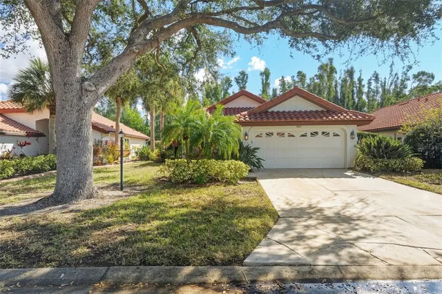 $329,900 | 944 Harbor Town Drive, Venice, FL 34292