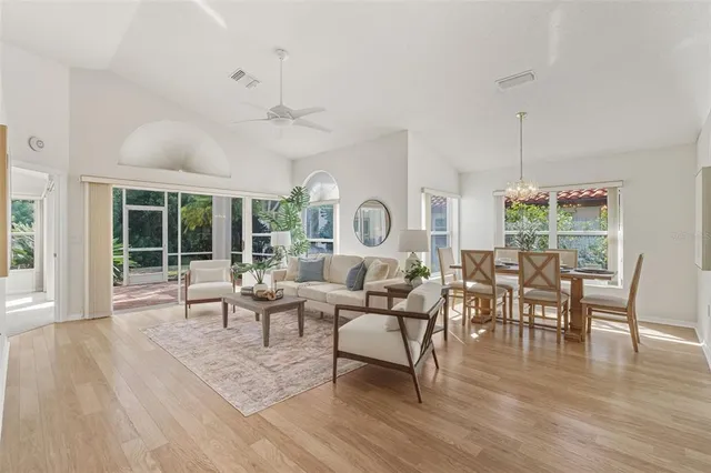 $329,900 | 944 Harbor Town Drive, Venice, FL 34292