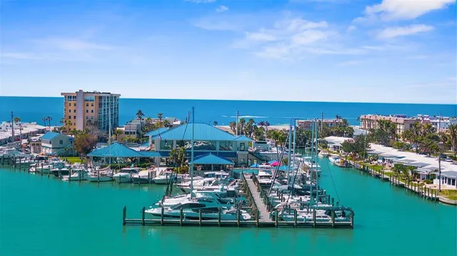 $329,900 | 944 Harbor Town Drive, Venice, FL 34292